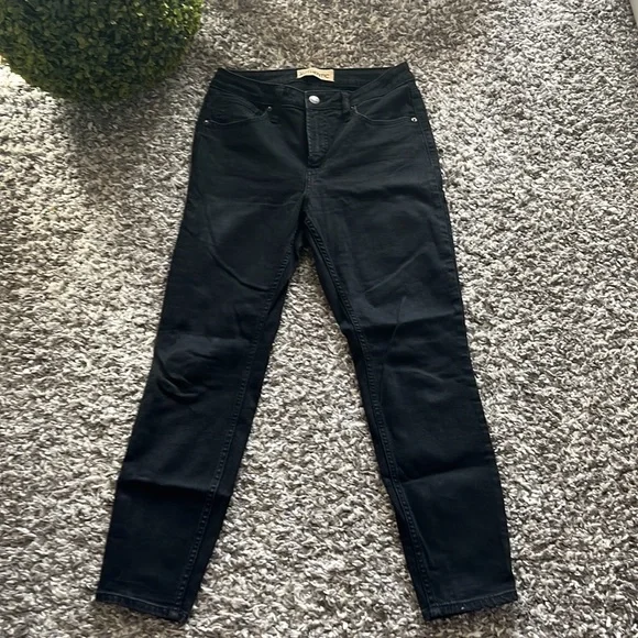 Silver - Picture 4 of 8